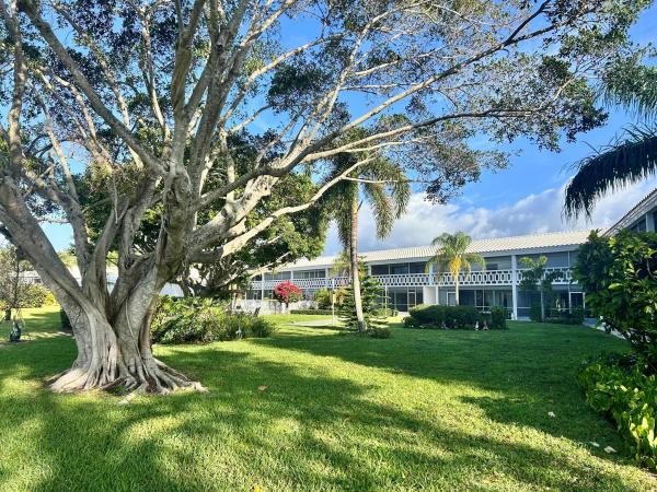 Blair House West, 331 Tequesta Dr #216, Tequesta, Florida 33469, image 1
