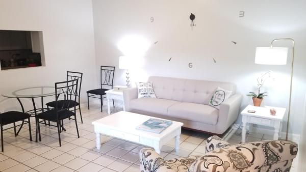 Sugar Pond Manor, 1511 Hawthorne Pl, Wellington, Florida 33414, image 1