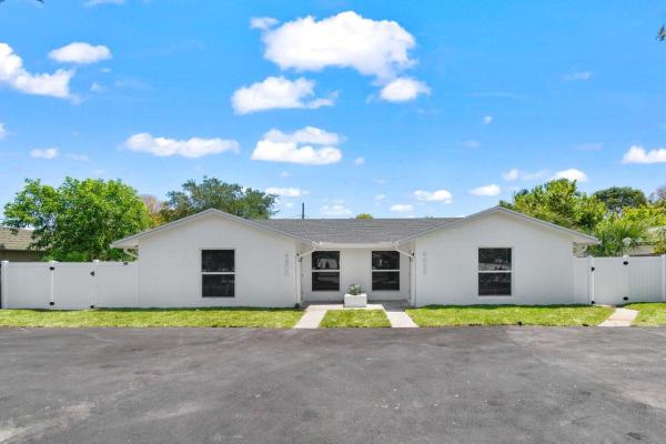 Boca Raton Hills, 4498 NW 2nd Ave, Boca Raton, Florida 33431, image 1
