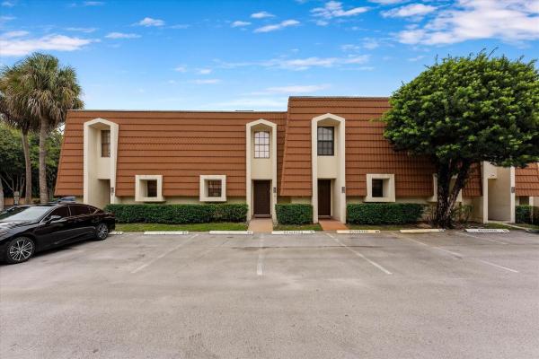 Chateaulaine, 184 NW 115th Ter, Plantation, Florida 33325, image 1