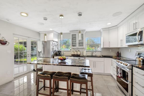 Floral Park Lantana, 6585 Osborne Dr, Lake Worth, Florida 33462, image 1