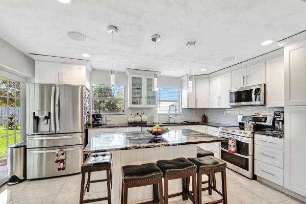 Floral Park Lantana, 6585 Osborne Dr, Lake Worth, Florida 33462, image 3