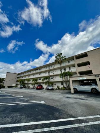 Village Royale Greendale, 2601 NE 3rd Ct #2040, Boynton Beach, Florida 33435, image 1