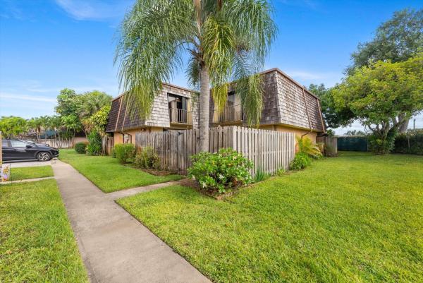 Lakewood Of Palm Springs, 114 Lake Arbor Dr, Palm Springs, Florida 33461, image 1