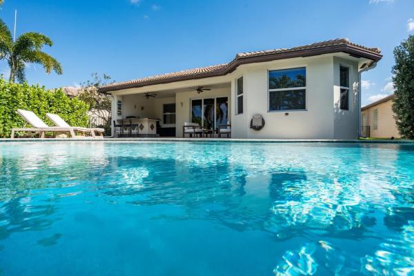 Vista Lago, 7267 Prudencia Dr, Lake Worth Beach, Florida 33463, image 1