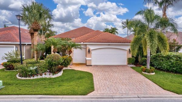 Huntington At Wycliffe, 4498 Hazleton Ln, Lake Worth Beach, Florida 33449, image 1