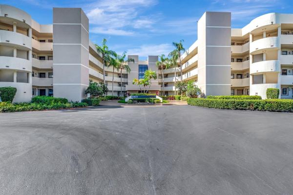 Camino Real Village, 5801 Camino Del Sol #302, Boca Raton, Florida 33433, image 1