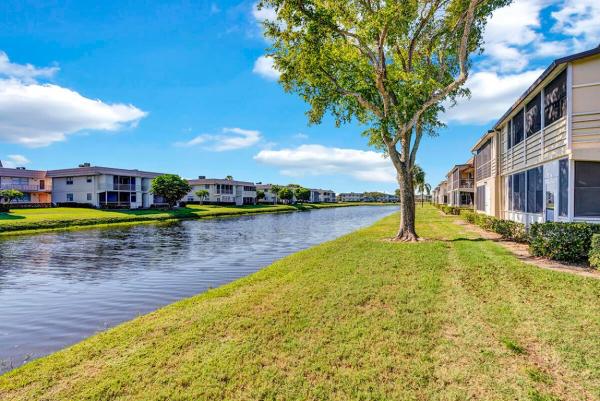 245 Saxony F, Delray Beach, Florida 33446, image 1