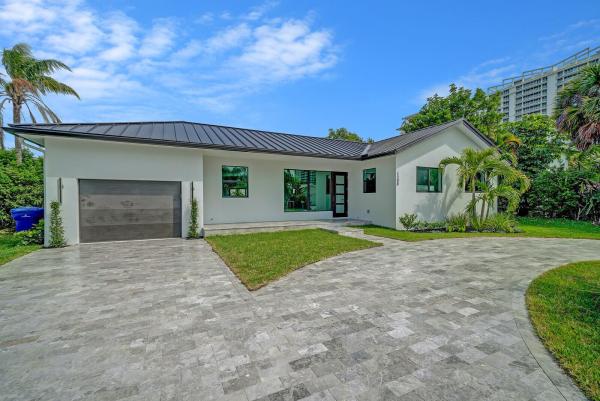 Yacht Harbor Estates, 1248 N Harbor Dr, Riviera Beach, Florida 33404, image 1