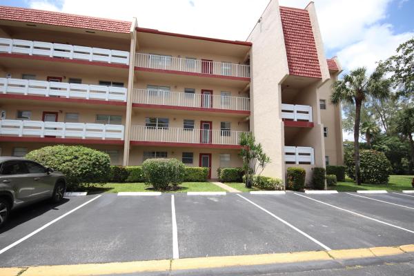 Oriole Golf & Tennis Club 2, 1025 Country Club Dr #108, Margate, Florida 33063, image 1