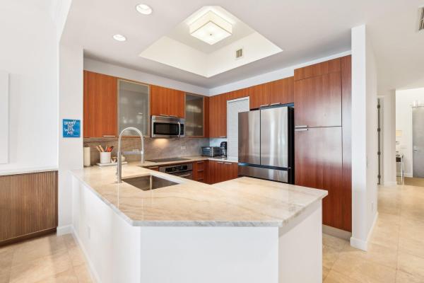 Marina Grande Club & Residences, 2640 Lake Shore Dr #116, Riviera Beach, Florida 33404, image 2