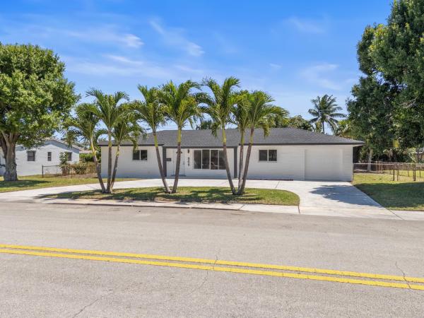 Kelsey City, 846 Foresteria Dr, Lake Park, Florida 33403, image 1