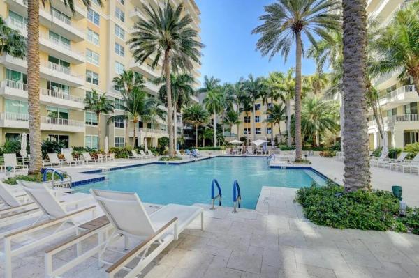 Marina Village At Boynton Beach, 700 E Boynton Beach Blvd #208, Boynton Beach, Florida 33435, image 1