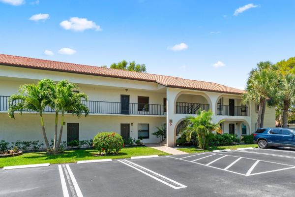 South Lake At Dos Lagos, 3 Via De Casas Sur #204, Boynton Beach, Florida 33426, image 1