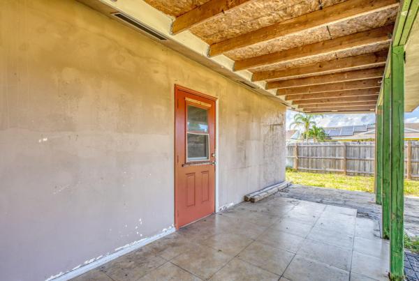 October Park, 3854 Van Cott Cir, West Palm Beach, Florida 33403, image 2