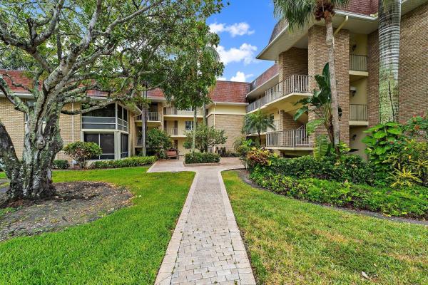 Tamberlane, 5570 Tamberlane Cir #131, Palm Beach Gardens, Florida 33418, image 1