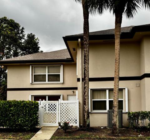 Stamford At Royal Palm Beach, 43 Essex Ct #B, Royal Palm Beach, Florida 33411, image 1