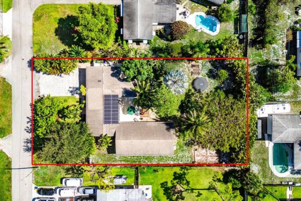 Lakewood Gardens, 3064 Rostan Ln, Palm Springs, Florida 33461, image 1