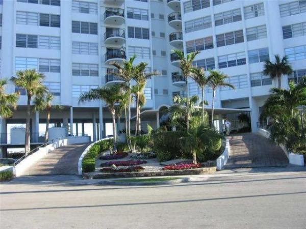 Majorca Towers, 11930 N Bayshore Dr #706, North Miami, Florida 33181, image 1