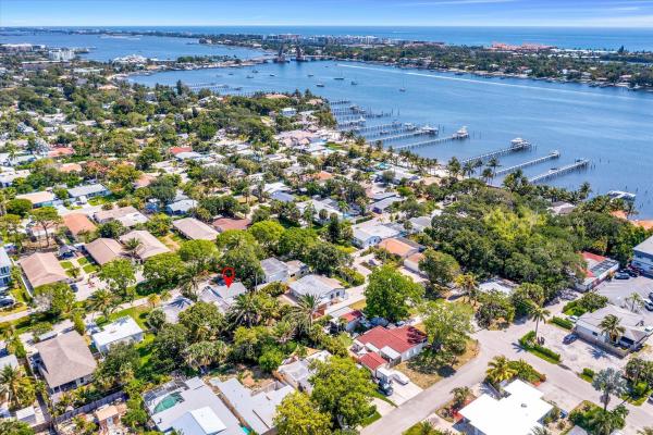 Greynolds Highlands, 132 E Central Blvd, Lantana, Florida 33462, image 1