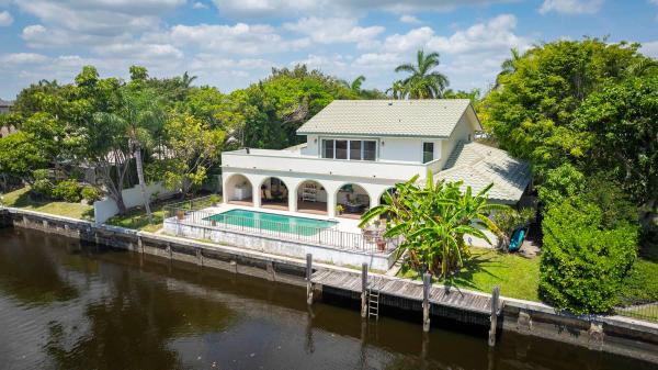 Carriage Hill, 1520 SW 6th Ave, Boca Raton, Florida 33486, image 1