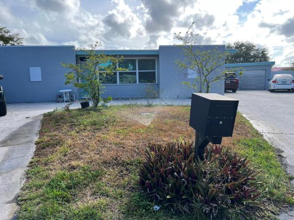 Seminole Manor, 46 Sioux Ln, Lake Worth Beach, Florida 33462, image 1