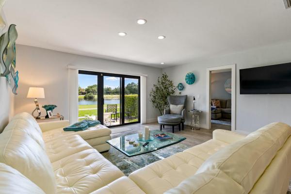 The Vistas Of Boca Lago, 21188 Juego Cir, Boca Raton, Florida 33433, image 2