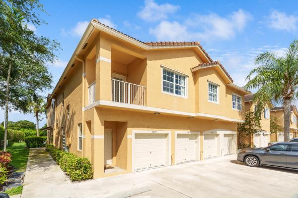 Crestwood At Carolina, 2879 Crestwood Ter #1202, Margate, Florida 33063, image 1