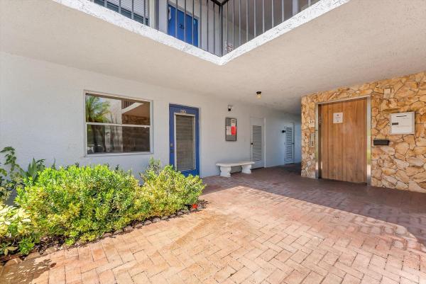 Deauville Village, 14723 Cumberland Dr #1040, Delray Beach, Florida 33446, image 2