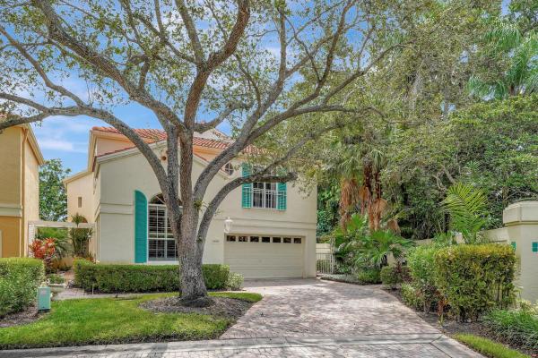 Villa D'Este, 1 Via Verona, Palm Beach Gardens, Florida 33418, image 1