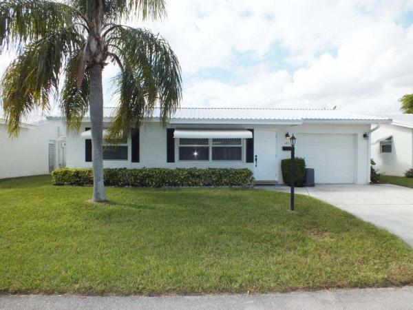 Palm Beach Leisureville, 121 SW 8th Ct, Boynton Beach, Florida 33426, image 1