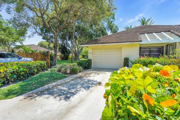 11258 Twelve Oaks Way, North Palm Beach, Florida 33408, image 1