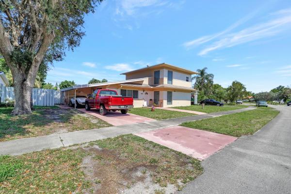 19701 NE 12th Ct, Unincorporated Dade County, Florida 33179, image 1