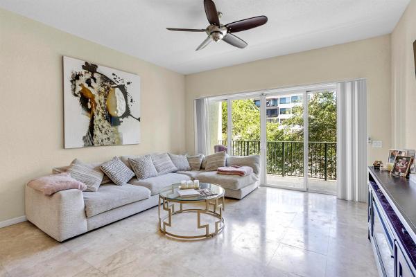 Park Place, 1640 Presidential 307th Way #307, West Palm Beach, Florida 33401, image 1