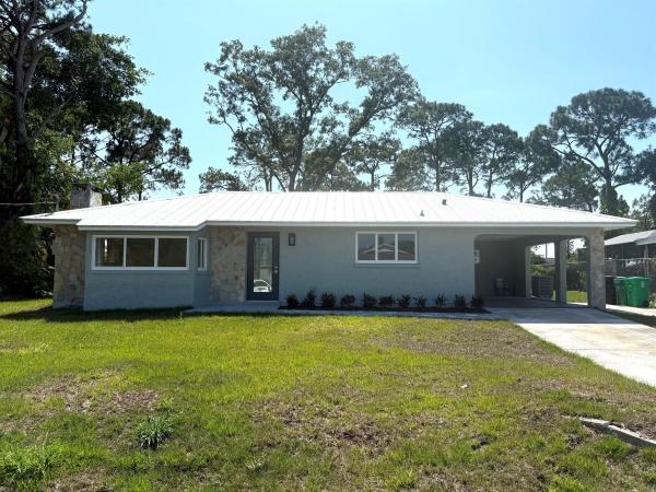 1962 SE Manth Ln, Port St. Lucie, Florida 34983, image 1