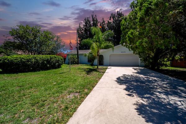 Palm Beach Farms, 4424 Regency Dr, Lake Worth Beach, Florida 33461, image 1