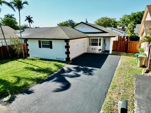 Woods Of Rolling Hills, 8421 SW 41st Ct, Davie, Florida 33328, image 1