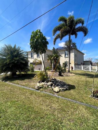 991 SE Bywood Ave, Port St. Lucie, Florida 34983, image 1