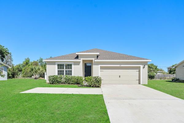 357 SE Oakridge Dr, Port St. Lucie, Florida 34984, image 1