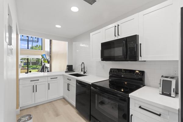 Country Squire Townhomes, 10650 NW 30th Pl #1, Sunrise, Florida 33322, image 1