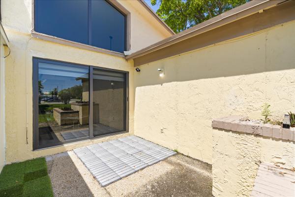 Country Squire Townhomes, 10650 NW 30th Pl #1, Sunrise, Florida 33322, image 1