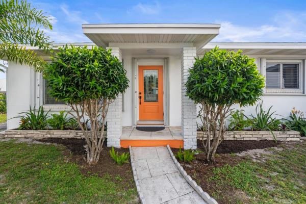 North Lake Worth, 1428 N M St, Lake Worth Beach, Florida 33460, image 1