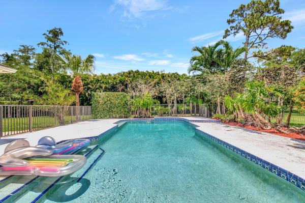 Meadow Wood Of The Landings At Wellington, 15385 Cedar Bluff Pl, Wellington, Florida 33414, image 1