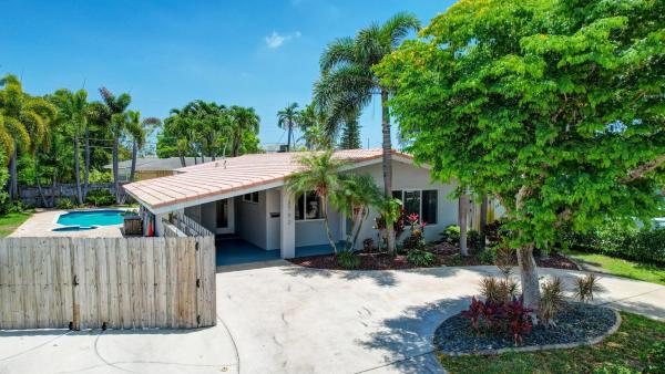 Coral Woods, 3792 NE 19th Ave, Oakland Park, Florida 33308, image 1