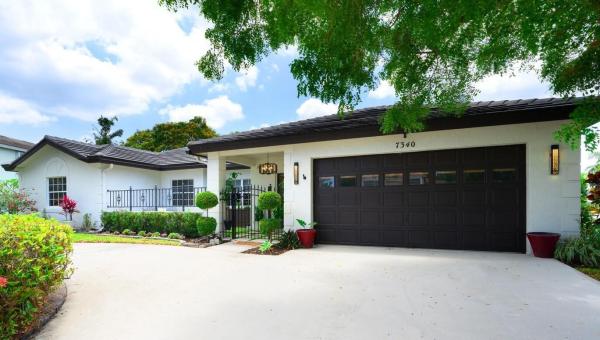 Belle Isle At Lake Charleston, 7340 Anadale Cir, Lake Worth Beach, Florida 33467, image 1