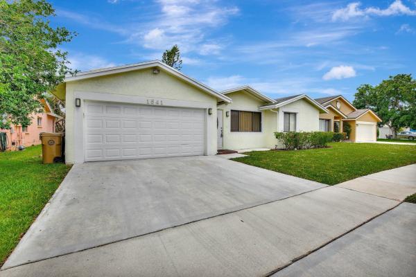 Parkwood Isle, 1541 SW 102nd Ter, Davie, Florida 33324, image 1