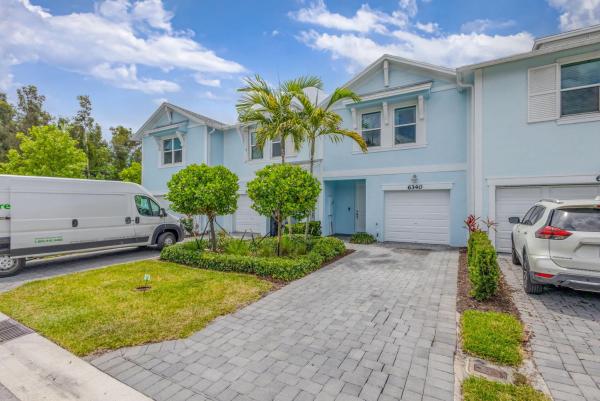 Catalina Townhomes, 6340 Sailpointe Ln, West Palm Beach, Florida 33413, image 1