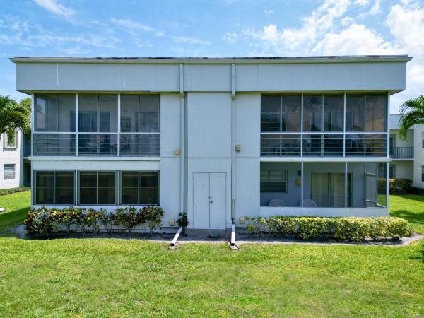 540 Flanders L, Delray Beach, Florida 33484, image 2
