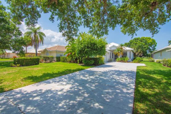 Meadowood Golf & Tennis Club, 9412 Poinciana Ct, Fort Pierce, Florida 34951, image 1