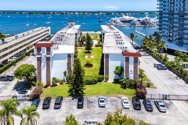 Regency Surf & Racquet Club, 4500 N Flagler Dr #D5, West Palm Beach, Florida 33407, image 1